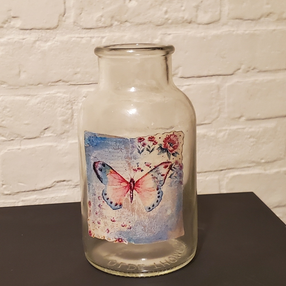 Shabby Chic Butterfly Vase Decor - Picture 3 of 3